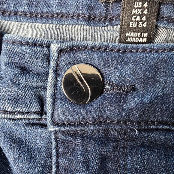 Jones New York Signature Women’s SZ 4 Lexington Straight Jeans Stretch Med Wash - Picture 5 of 16